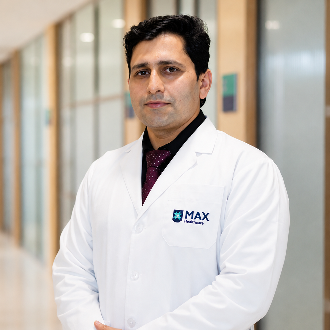 Dr. Manoj Kumar